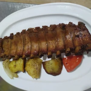 Costillar con Patatas al Horno